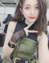 tiktok国际服色板黄:TikTok全球版色彩调色盘:黄色主题探索-1