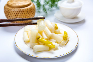China体育生白袜自慰出精,体育生隐私泄露引发热议 网络监管与道德建设亟待加强-1