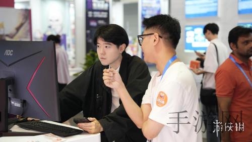 体育生白袜自慰出精  网站：运动少年白袜下的青春悸动-1